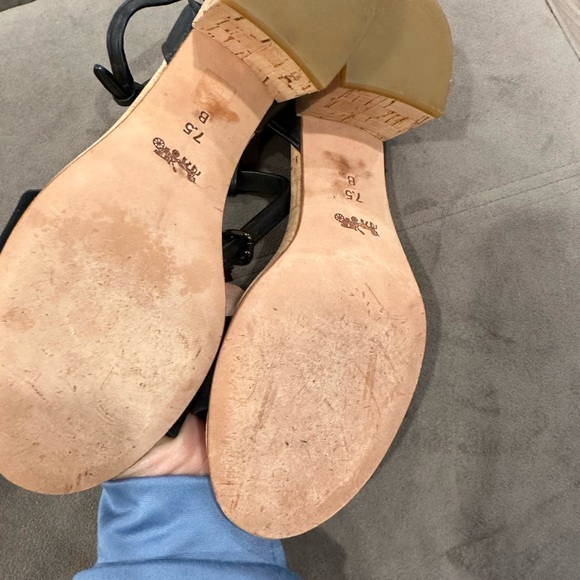 Coach black sandals size 7.5 in good condition - Picture 3 of 5